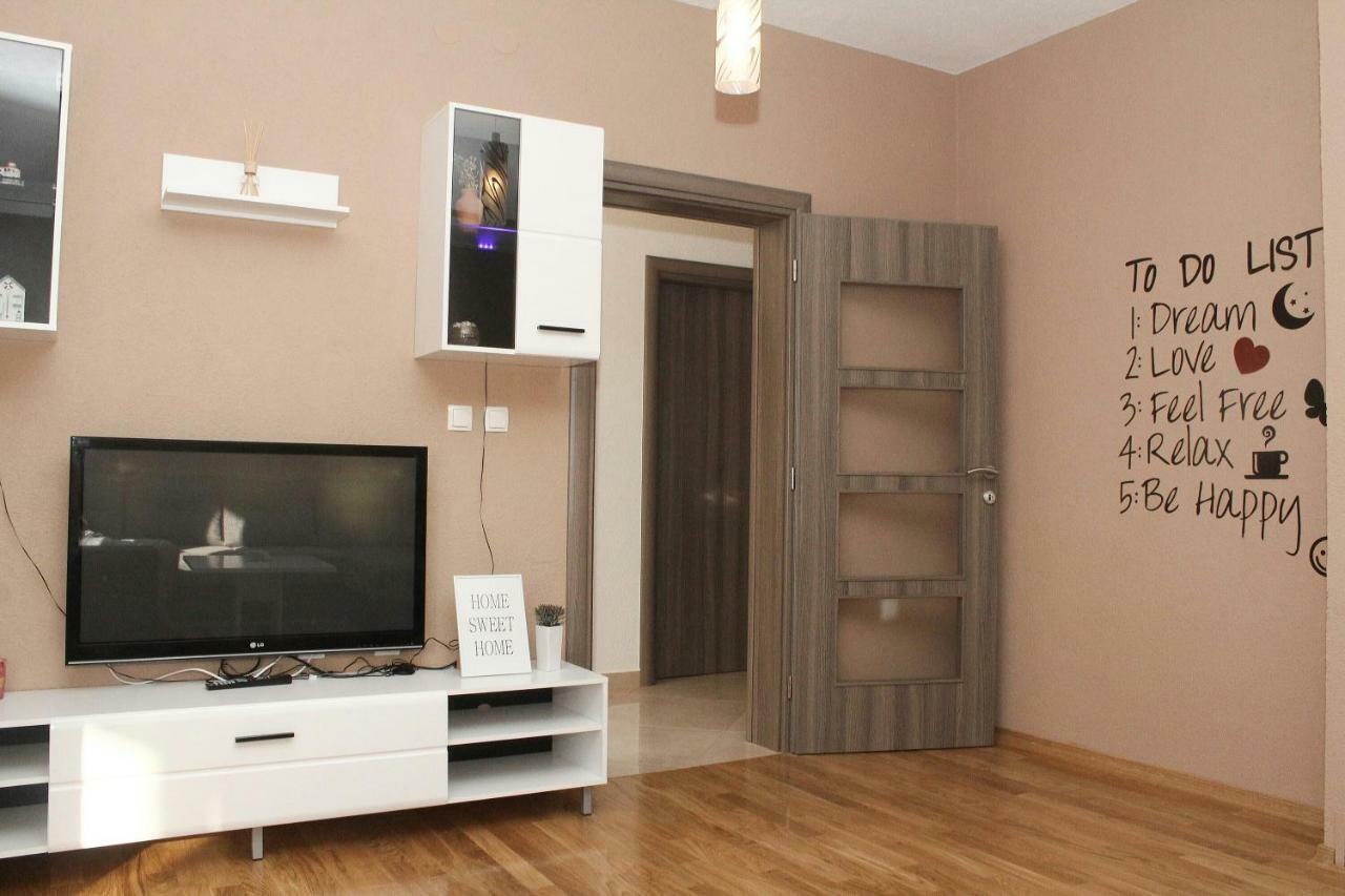 Apartman Dora ซูโกชัน ภายนอก รูปภาพ